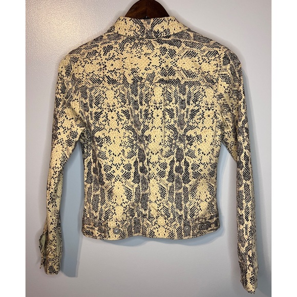 Lady’s Vintage GUESS Jacket - Picture 2 of 4